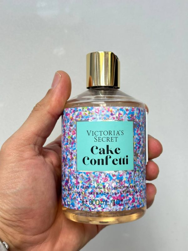 شامپو بدن ویکتوریا سکرت مدل 300ml cake conf etti