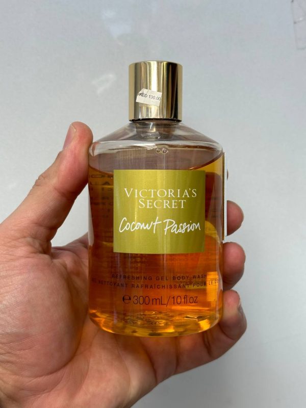 شامپو بدن ویکتوریا سکرت مدل 300ml COCONUT PASSION