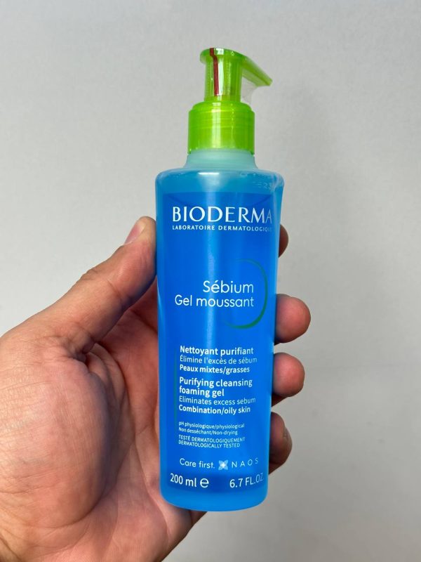 ژل شستشوی بیودرما مناسب پوستهای چرب و مختلط 200ml