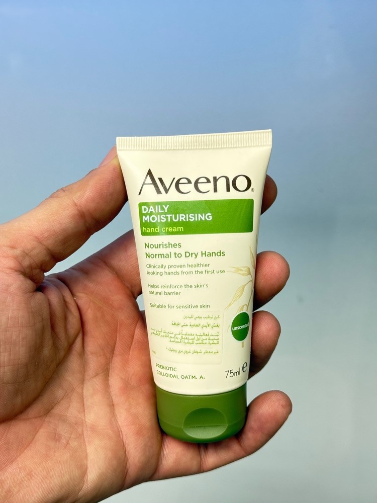 کرم ابرسان دست اونو (Aveeno) مناسب پوست نرمال تا خشک