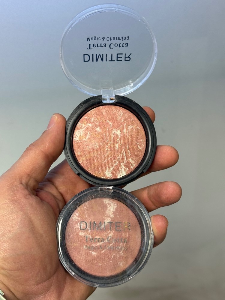 رژگونه پودری دیمیتر (Dimiter) کد3