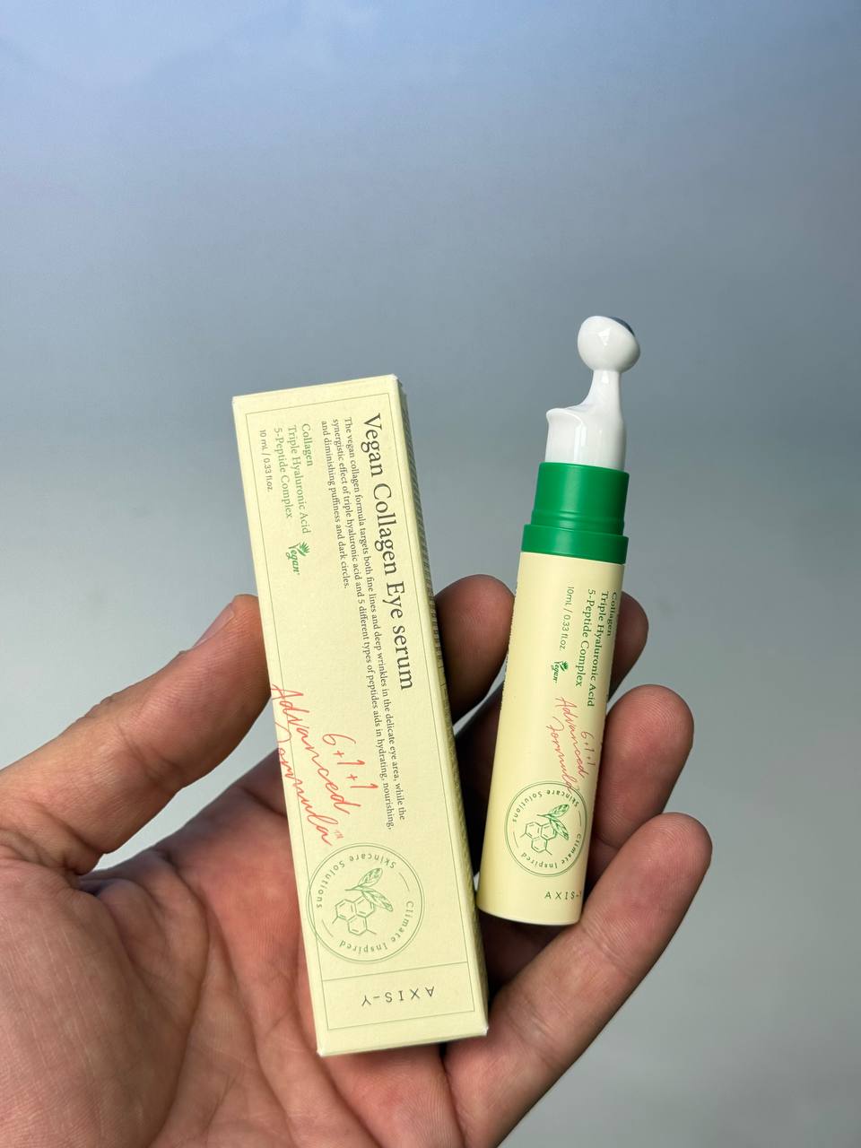کرم دور چشم اکسیس وای (axi y)