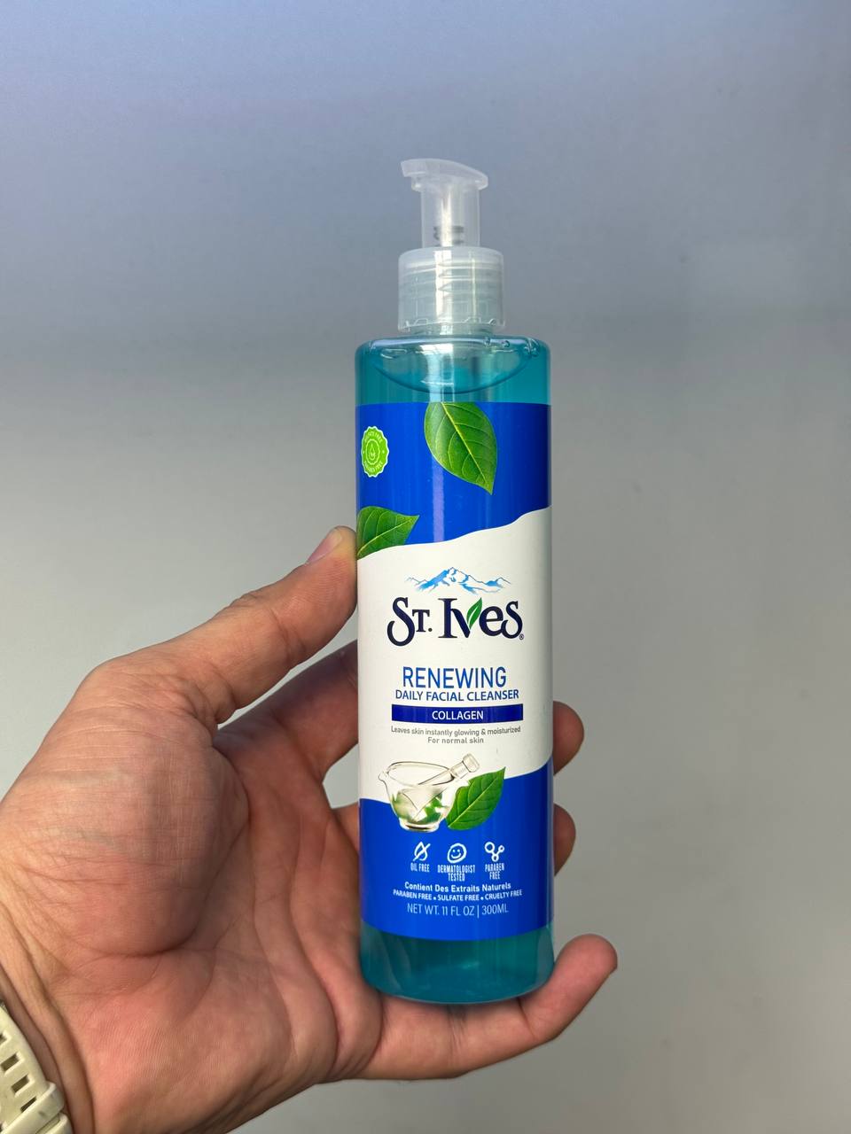 ژل شستشوی صورت کلاژن 300 میل مارک سنت ایوز (ST.ives)