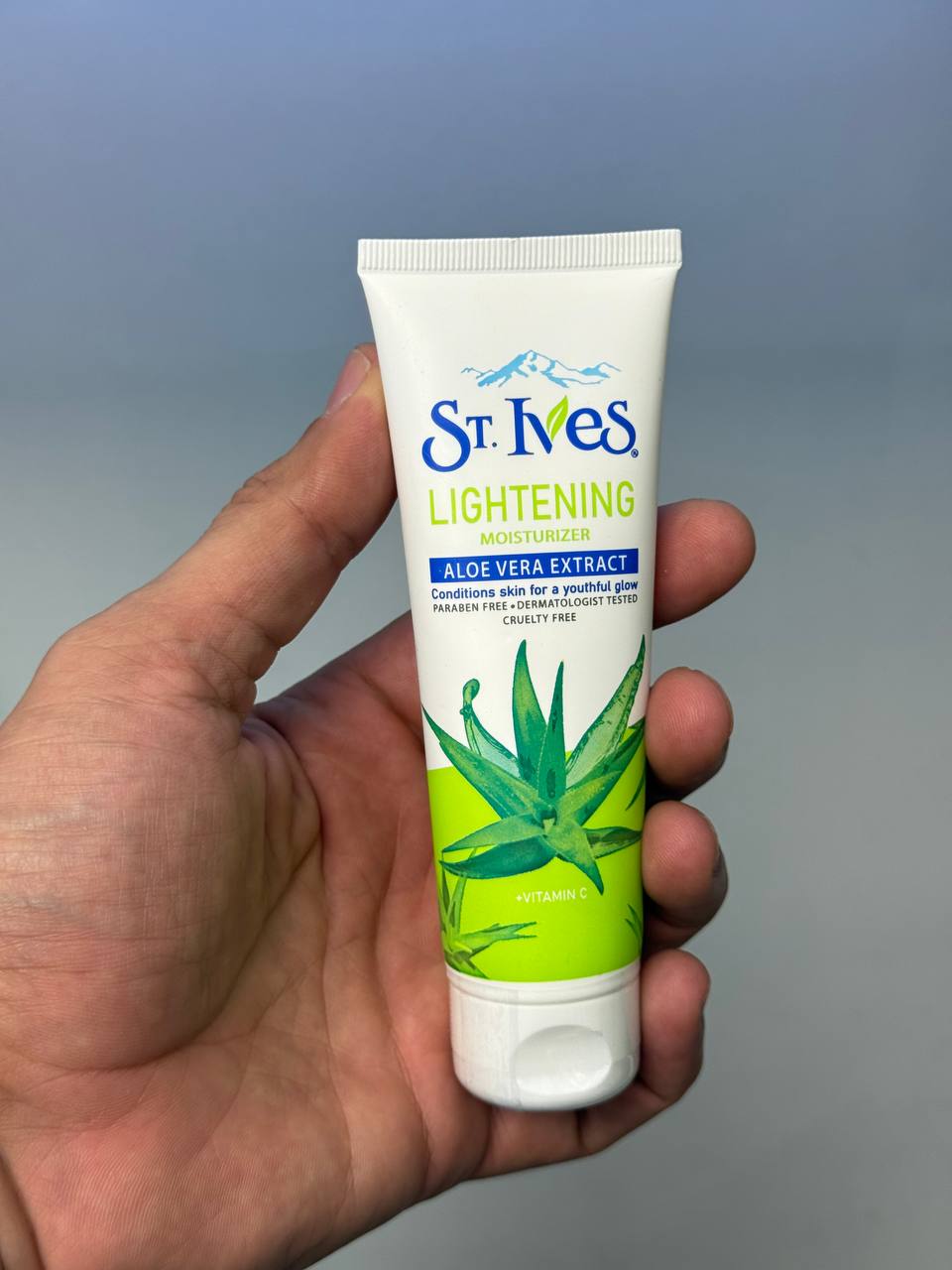 کرم مرطوب کننده الوورا و ویتامین C مارک سنت ایوز (ST.ives) 90 میل