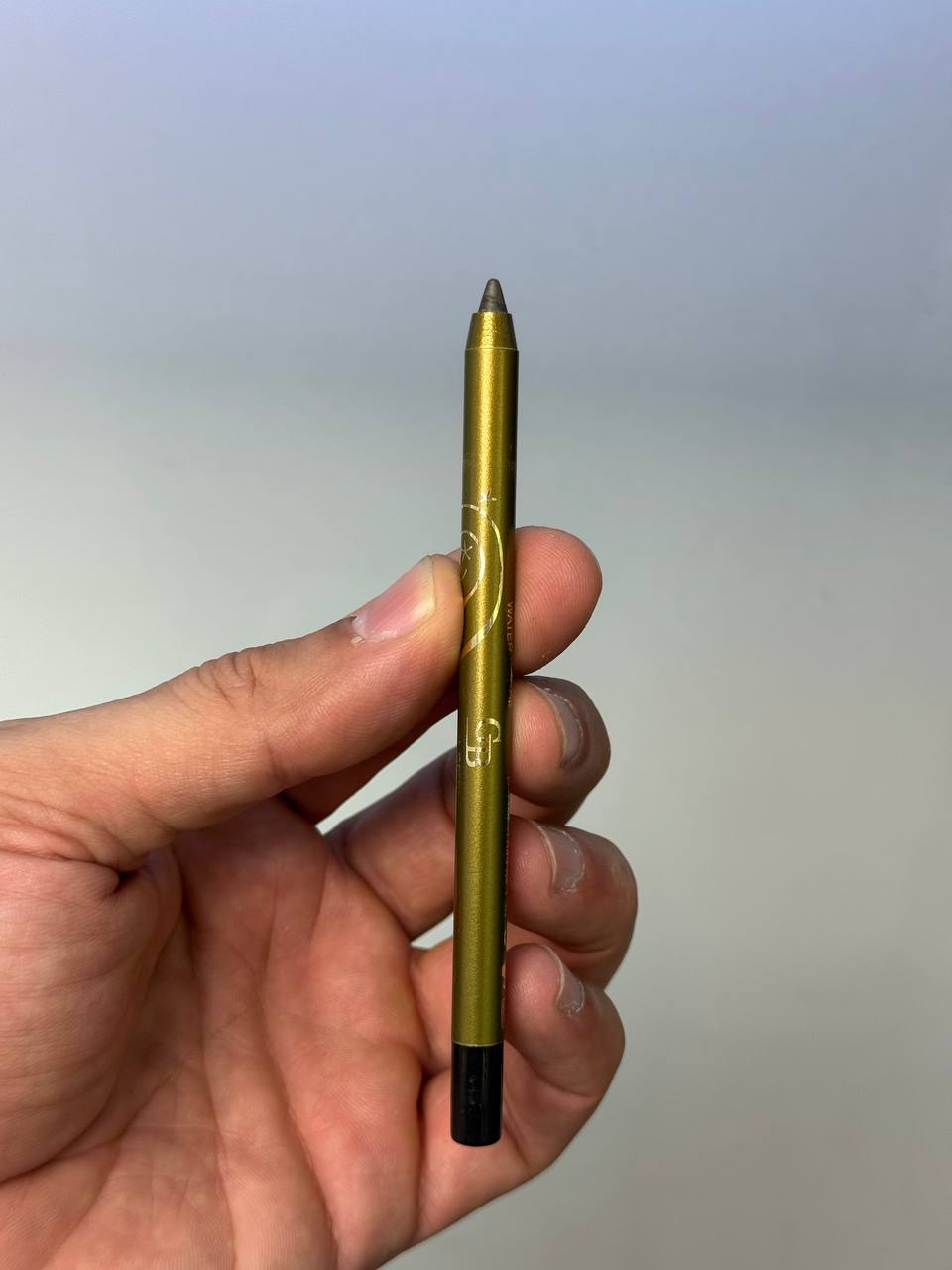 مداد چشم ضد اب گلدن بری (GOLDEN BERRY) رنگ زیتونی